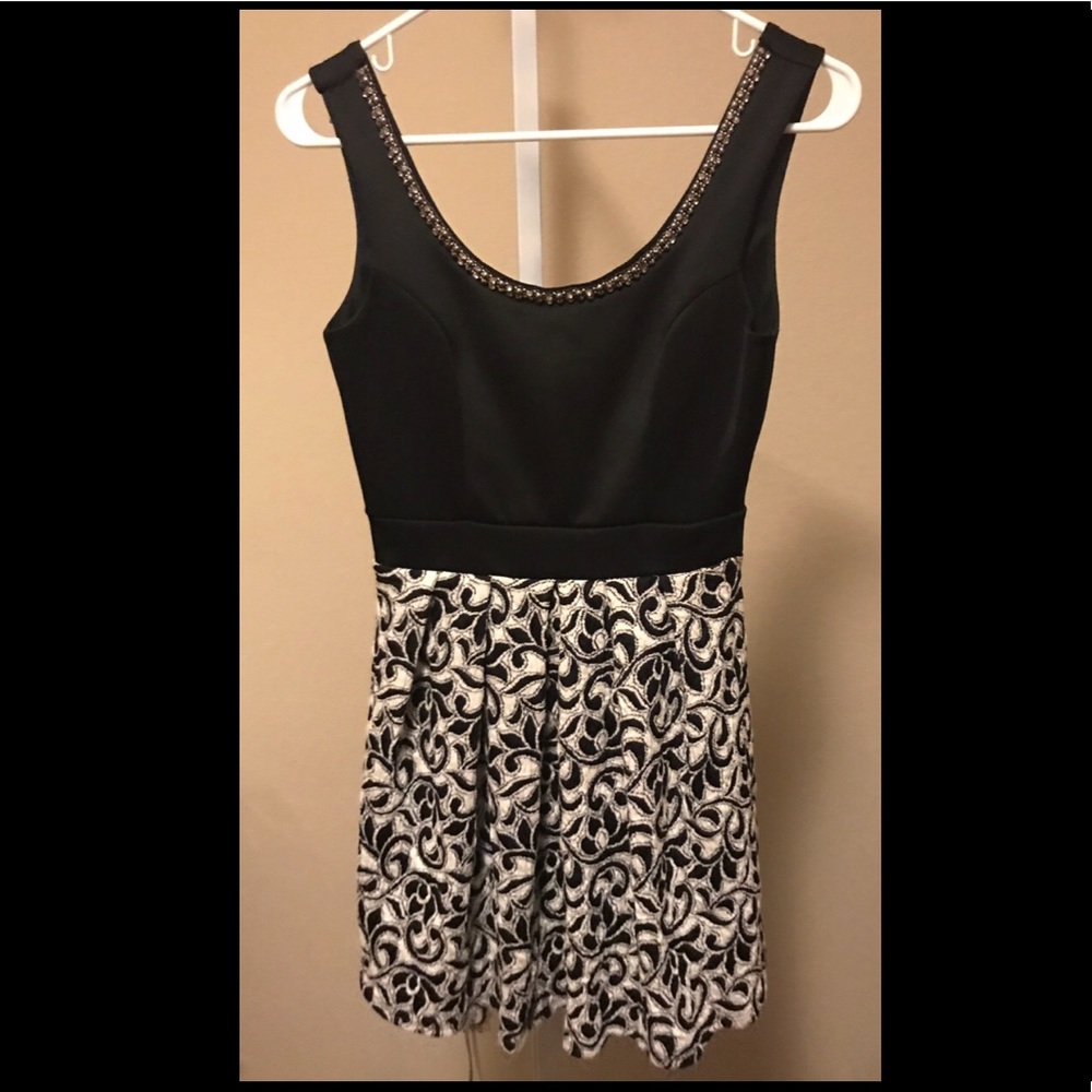 NWT Black and White Tank Dress